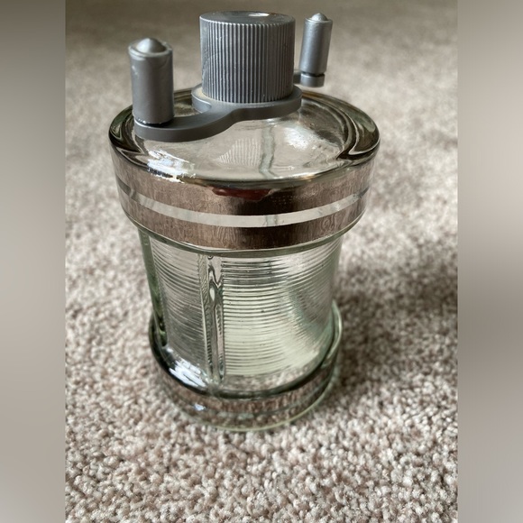 Vintage JB Williams Co. Glass Fishing Reel Aqua Velva - Picture 2 of 4